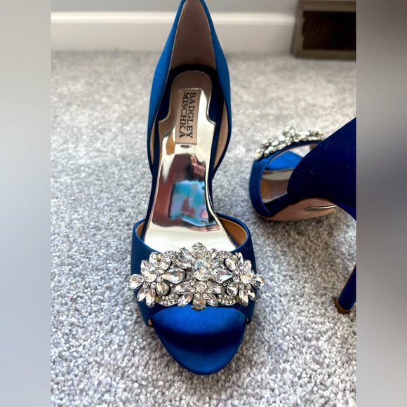 Badgley Mischka Navy Shoes - Picture 1 of 2